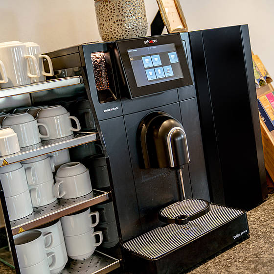 Kaffeemaschine beim Frühstück in der Metzgerstub'n in St. Michael im Lungau