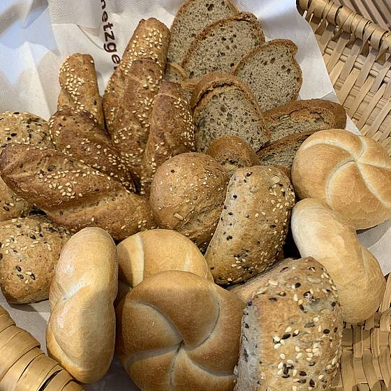 Frisches Gebäck für Ihr Frühstück in der Metzgerstub'n