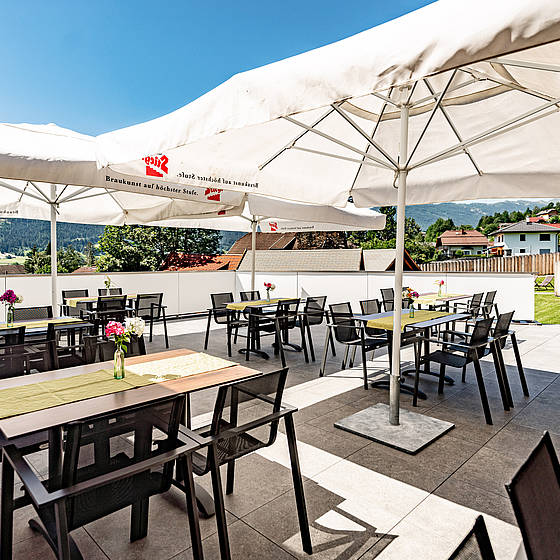 Terrasse in der Metzgerstub'n in St. Michael im Lungau