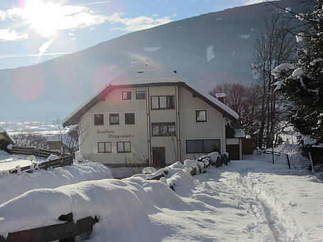 Das Landhaus Metzgerstub'n im Winter in St. Michael im Lungau